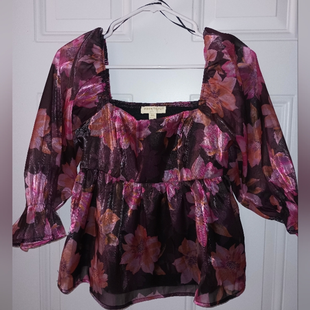 Thirty/Thirty Purple and Pink Flutter Sleeve Womens Blouse. Size Medium.